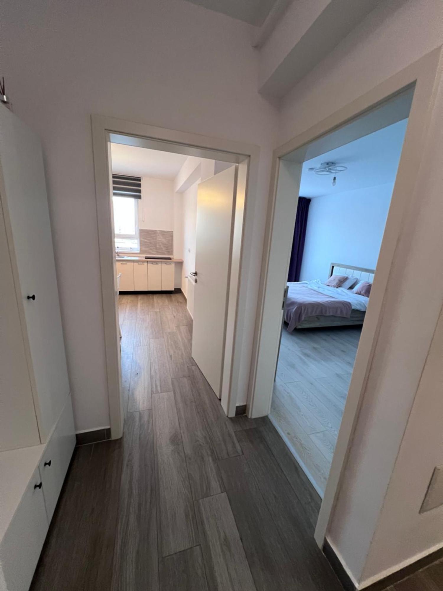 Nebele Brasov-self Check In -mall Coresi Apartment