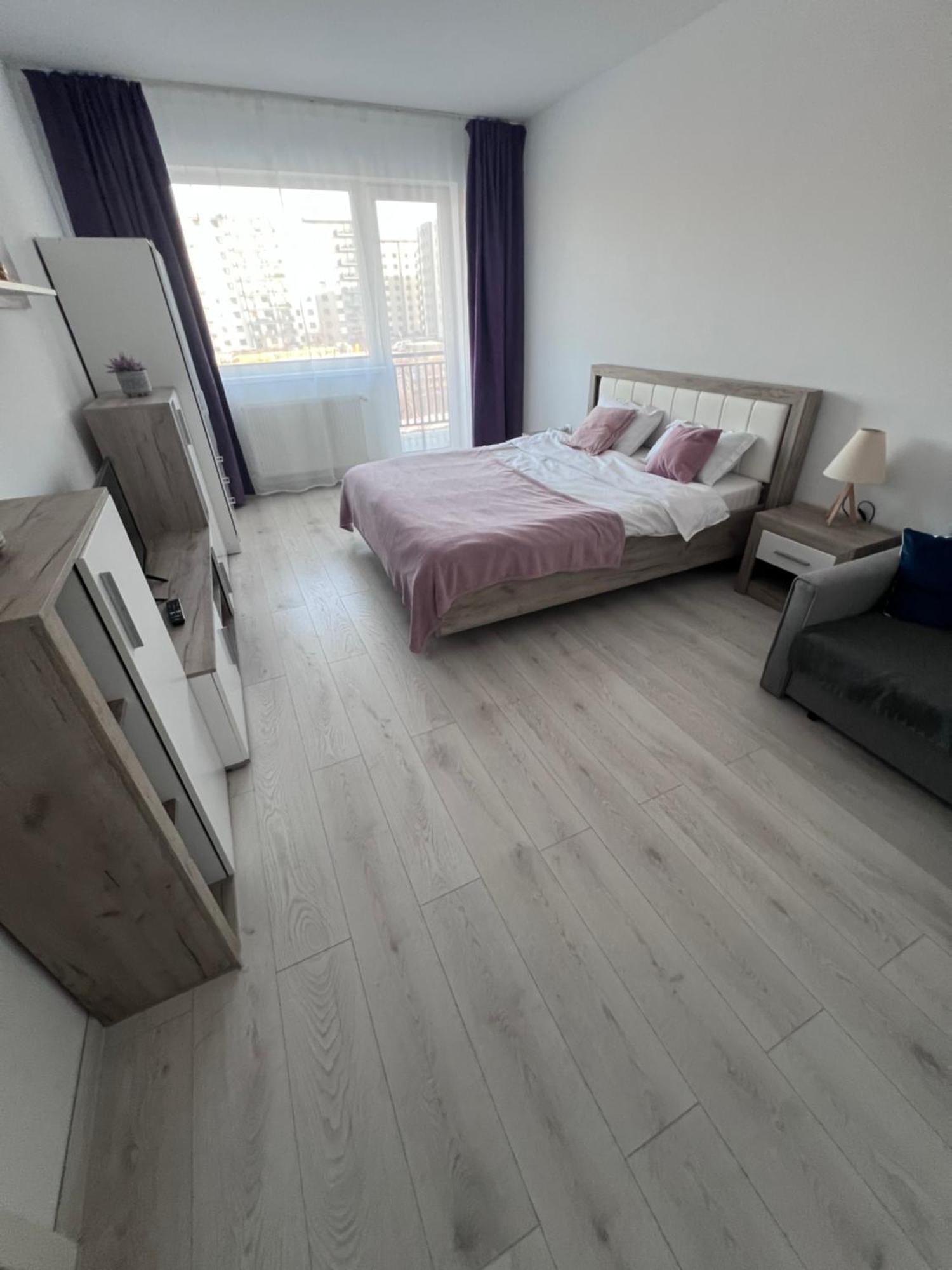 Apartment Nebele Brasov-self Check In -mall Coresi *