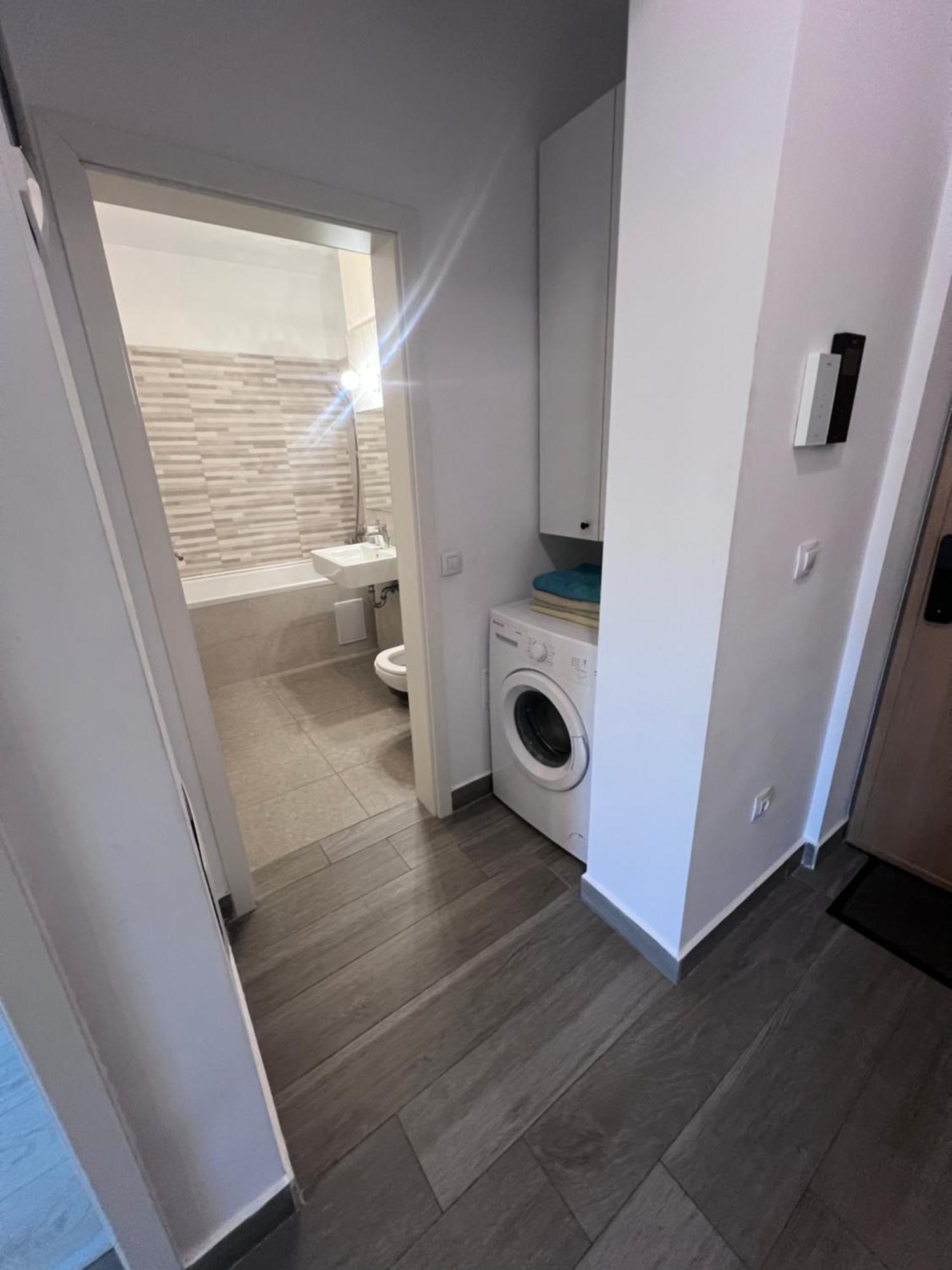 Apartment Nebele Brasov-self Check In -mall Coresi Brașov